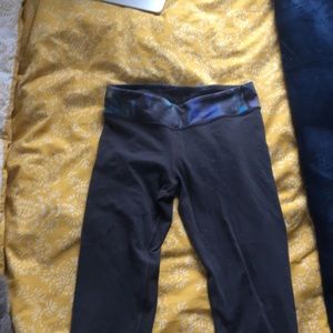 grey lululemon girl leggings